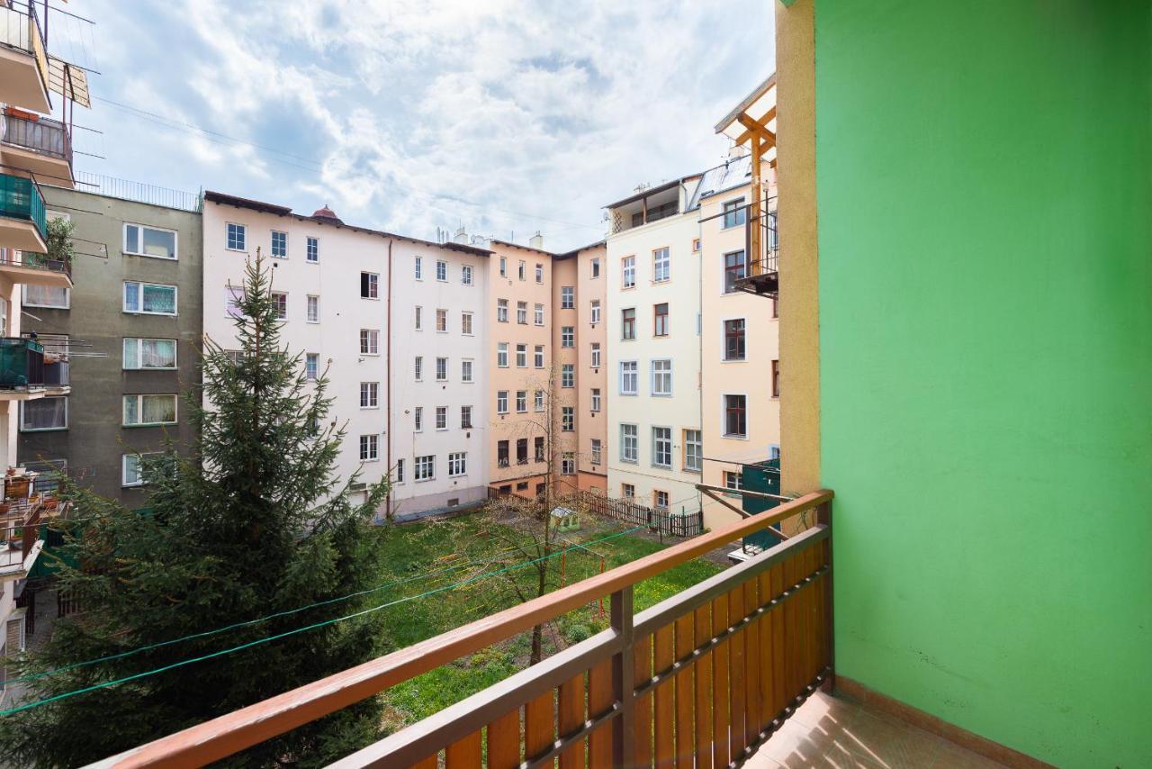Spacious Apartment Decin Exterior photo